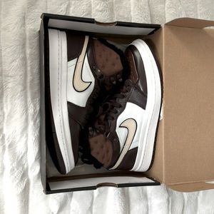 Nike Air Jordan 1 Acclimate faux fur-lined leather sneakers “Chocolate”